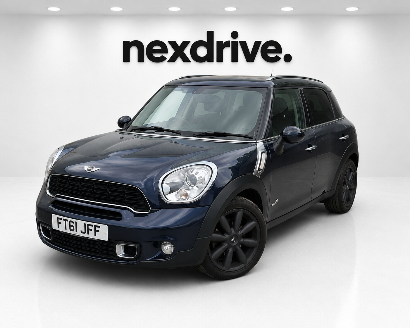 2011 MINI Countryman side profile