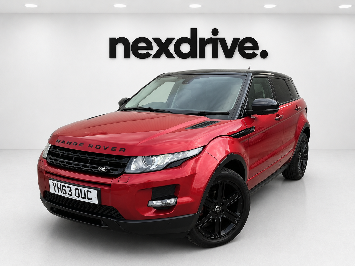 2013 Range Rover Evoque front side angle