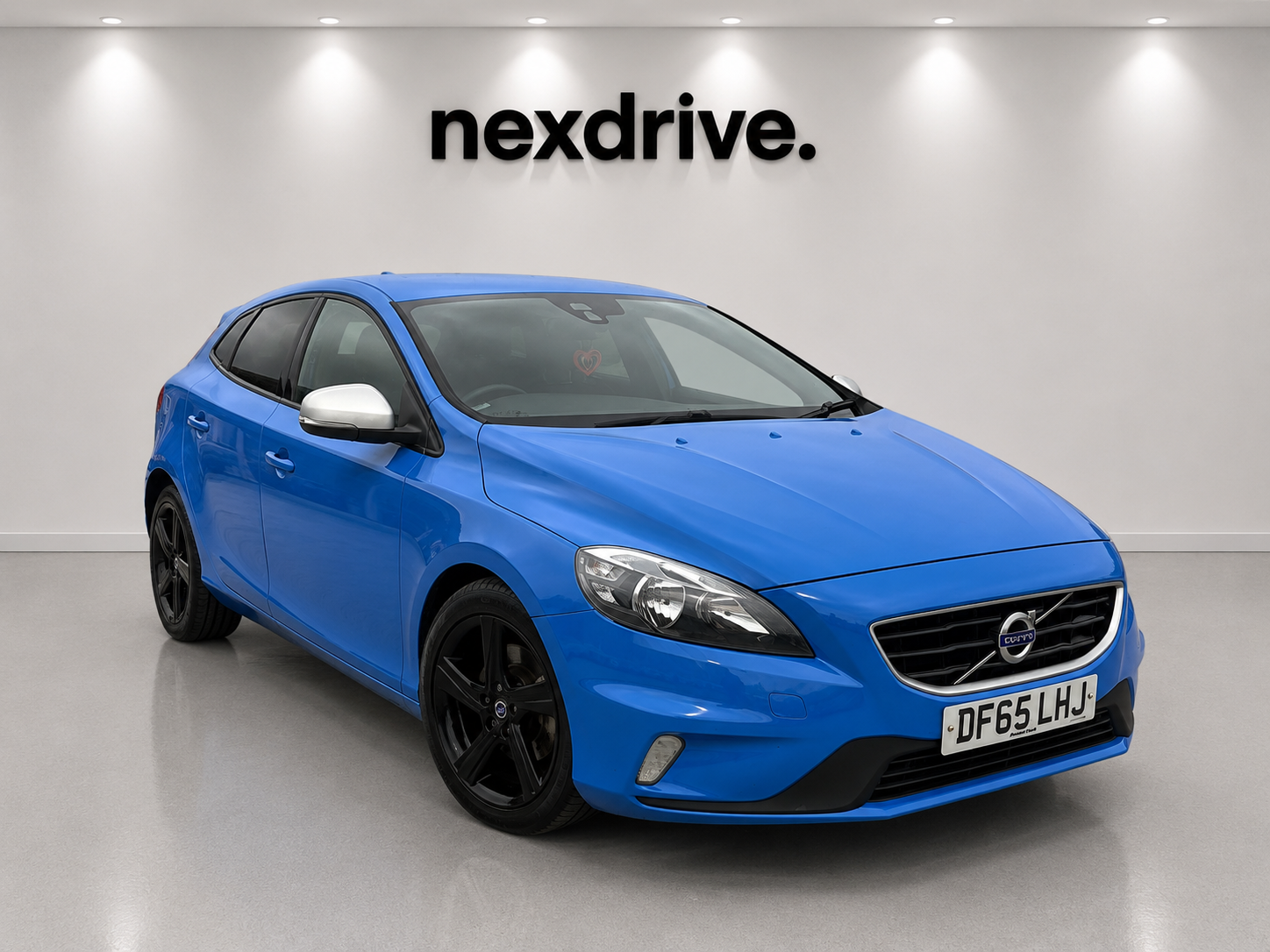 2015 Volvo V40 R-Design